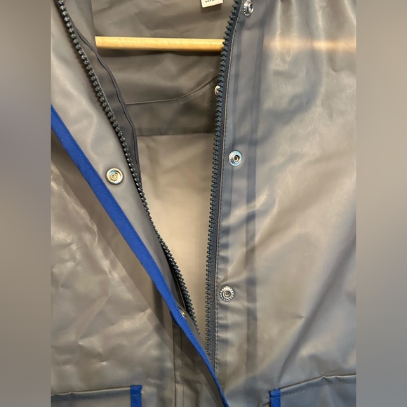 HUNTER (for Target) youth size medium dark grey opaque rain jacket - Picture 4 of 5